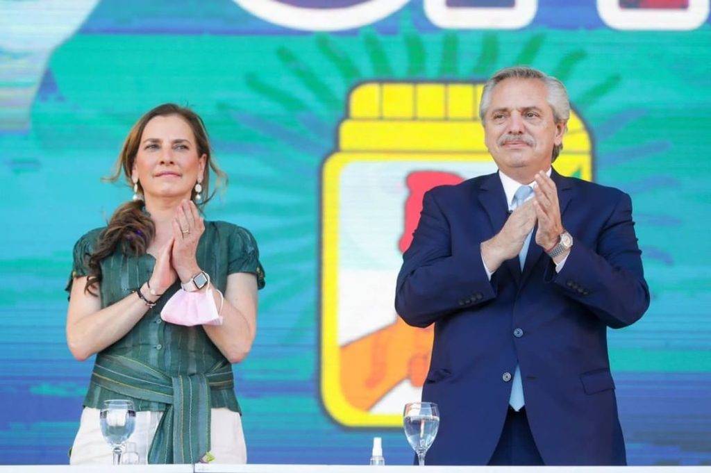 Gutiérrez Müller conmemora el Día de la Mujer en Argentina y cuestiona la desigualdad