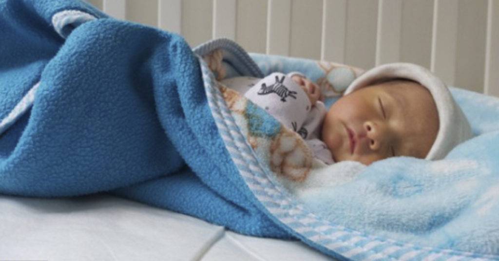 Al llegar al sueño profundo y descansar, el cuerpo se recupera y se fortalece, mejorando varias de sus funciones. En los niños es crucial dormir bien. 