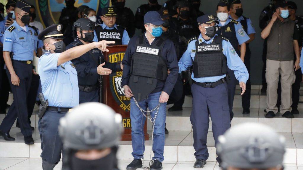 Extraditan a expresidente de Honduras a EE.UU. será juzgado por narcotráfico 
