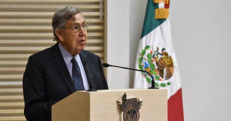 Cárdenas dice que llamar “Traidores a la Patria” a diputados opositores es una “cacería de brujas”