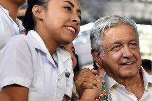 AMLO renueva contrato social en México