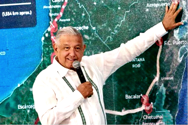 Campesinos propusieron ruta del Tren Maya: AMLO