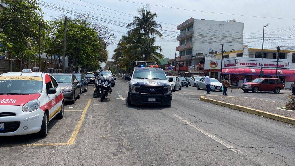 VIDEO: Comando armado secuestra a detenido de hospital en Veracruz 