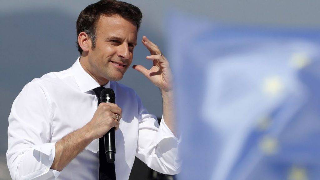 Macron gana reelección; promete respuesta al "enfado" de quienes votaron por la ultraderecha