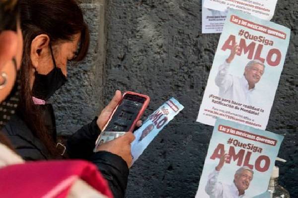 INE informa de voto de mexicanos en el extranjero