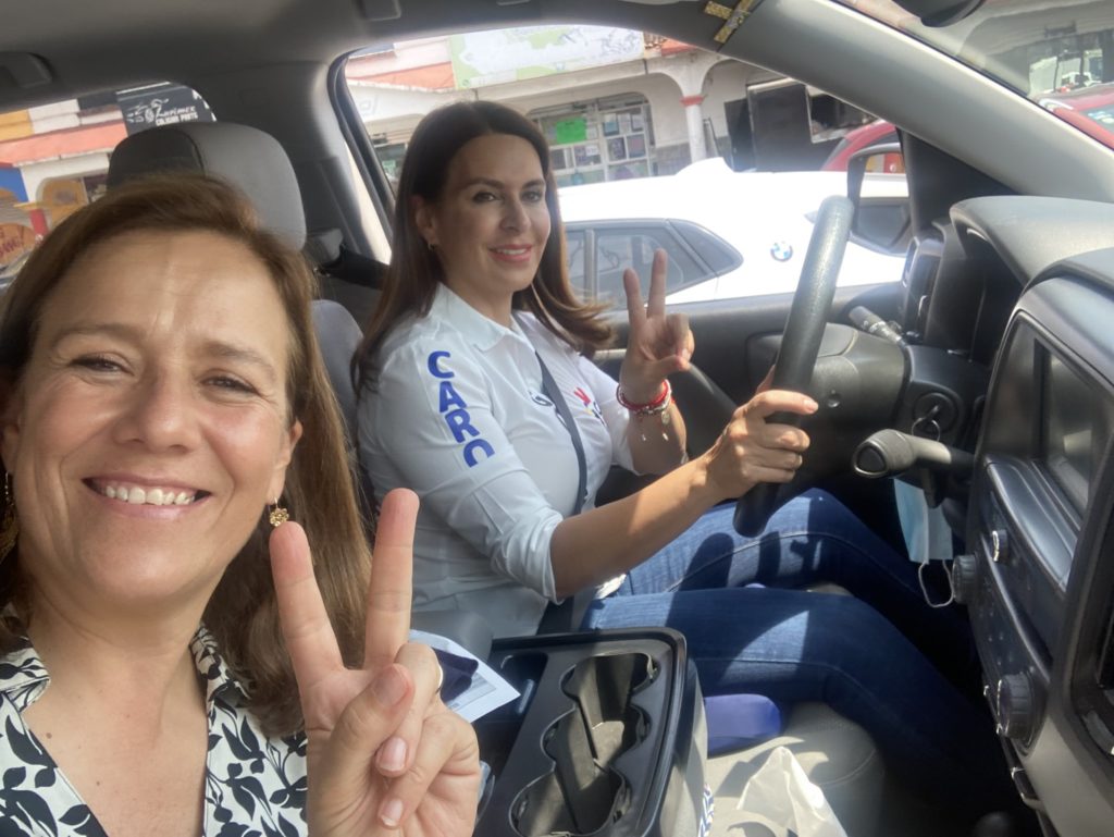 Zavala levanta la mano a candidata del PAN en Hidalgo y redes la tunden