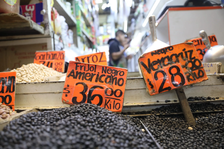 Empresas de agroalimentos aceptan el 100% del plan antiinflacionario de AMLO