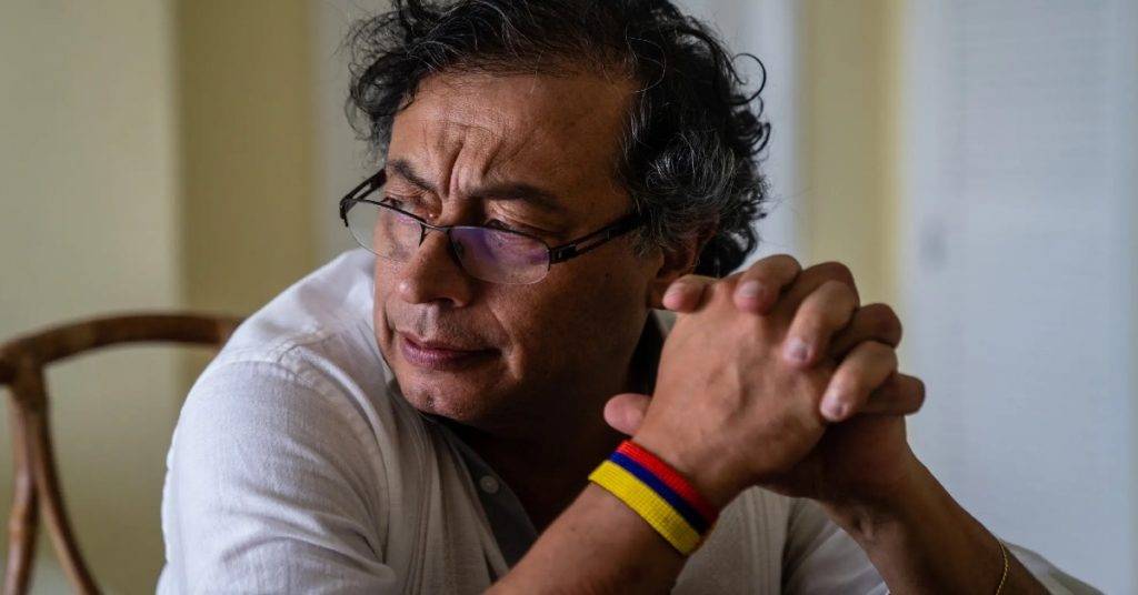El 29 de mayo Colombia elegirá nuevo presidente, en sustitución de Iván Duque; de acuerdo con las encuestas podría ser Gustavo Petro, líder socialista