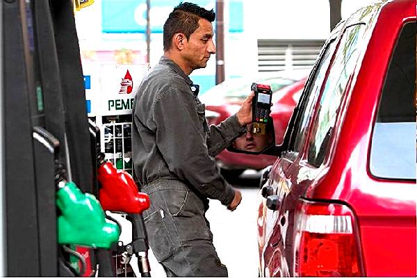Gasolina sin impuestos en México