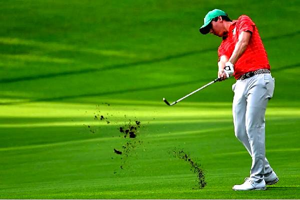 Clubes de golf con agua pese a sequía