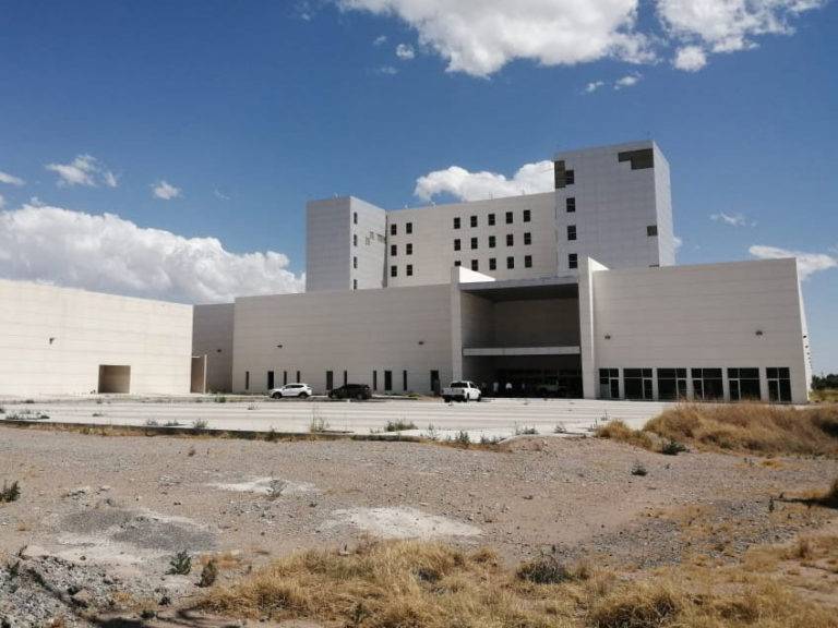 AMLO otorga contrato para terminar hospital en Cd. Juárez, inaugurado por Duarte y Peña Nieto