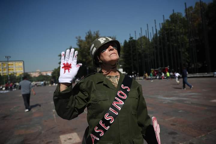 Conmemoran 54 años de la matanza de Tlatelolco; reportan saldo blanco pese a conatos 