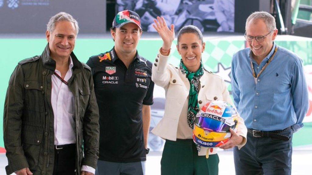 La encargada de dar la buena noticia fue la Jefa de Gobierno, Claudia Sheinbaum, que al visitar el Autódromo Hermanos Rodríguez confirmó la expansión de las carreras de la F1 en CDMX