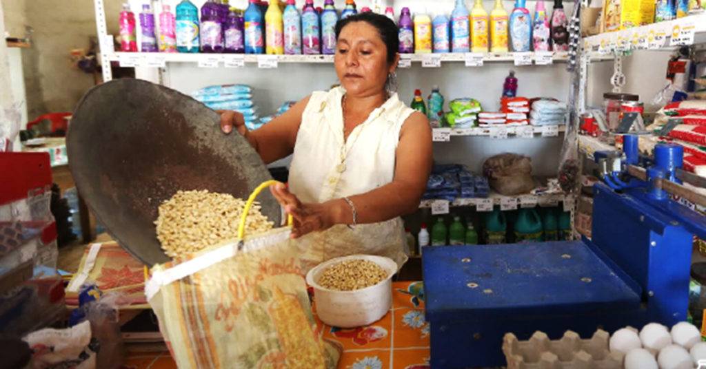 Cada semana, la Profeco ofrece un balance de los precios de la canasta básica en supermercados y centrales de abastos de México. Estos son los 24 productos.
