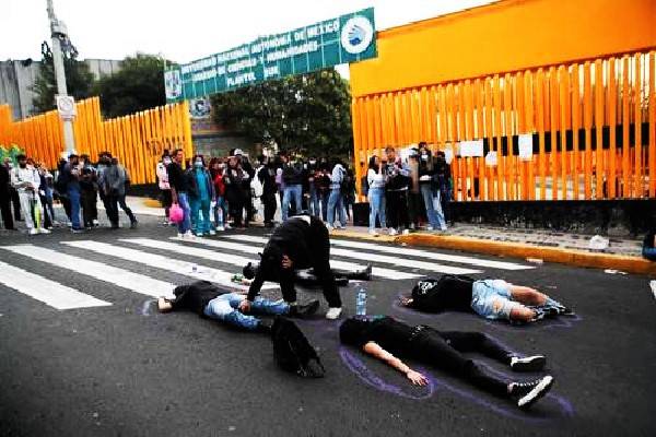 UNAM impide peritaje y justicia a joven violada en CCH-Sur