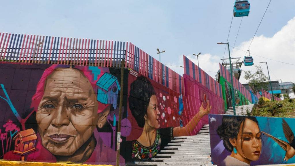 Iztapalapa Mural contempló la participación de 40 artistas para intervenir techos y fachadas que pudieran apreciarse desde la Línea 2 del Cablebús.