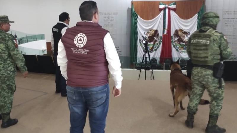 Vaya susto para los trabajadores del Congreso de Tamaulipas ya que se avisó a las autoridades de una posible bomba dentro de las instalaciones.