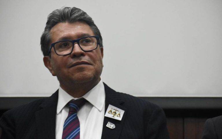 Monreal señala que si no hay piso parejo en Morena, competirá por “Va por México”