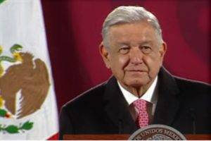 3 mil 500 millones de ahorro con reforma electoral, "algo es algo"; AMLO