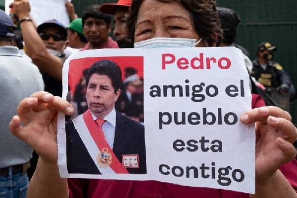 Destitución de Castillo, golpe del conservadurismo en Perú: AMLO