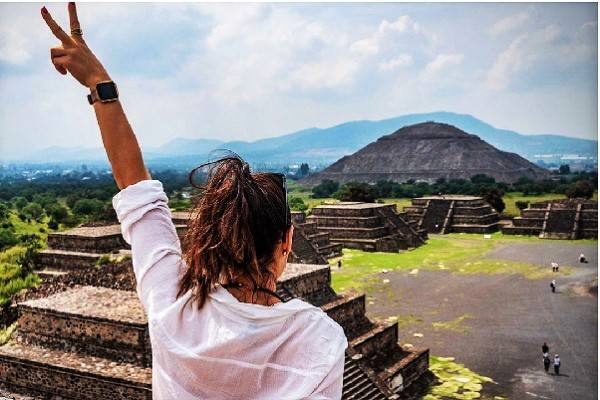 México alcanza ingresos de casi 25 mil millones de dólares por turismo