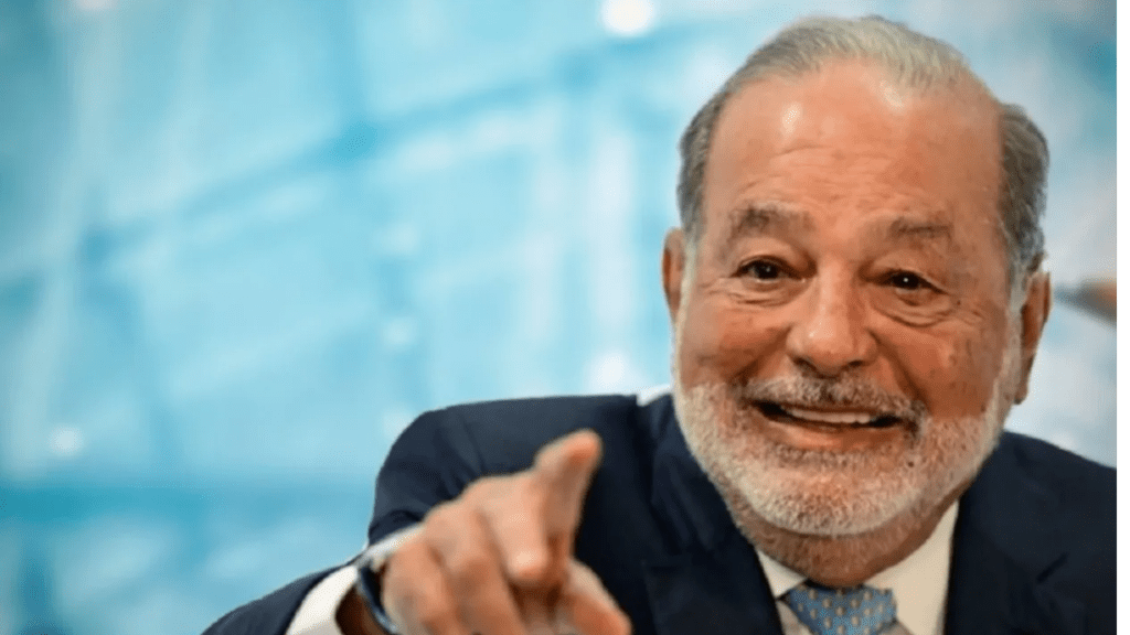 El hombre más rico de México, Carlos Slim, tiene millones en el banco pero, tiene designado un salario para sus gastos personales.