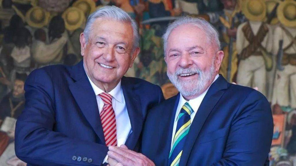 El presidente de Brasil, Lula Da Silva publicó en redes sociales que sostuvo una llamada con el presidente de México, AMLO para trabajar por los pueblos hermanos.