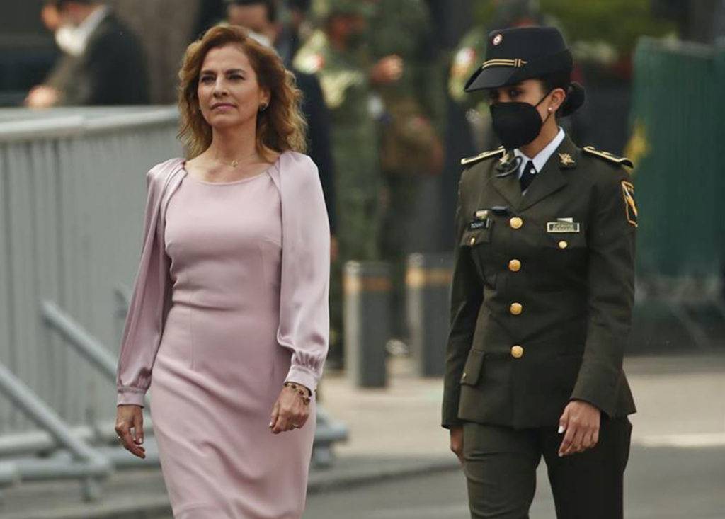 Gutiérrez Müller respalda a las "mujeres de la política" por vejaciones; "Lo he padecido", dice