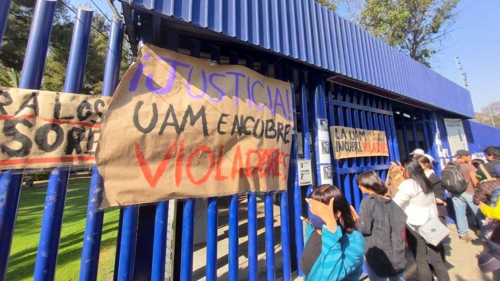 La comunidad estudiantil de la Universidad Autónoma de México (UAM) se fue a paro debido a que denunciaron el caso de violación de una alumna en la unidad Cuajimalpa.