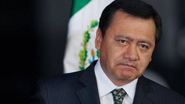 Osorio deja Coordinacion de priistas en el senado; dice será independiente
