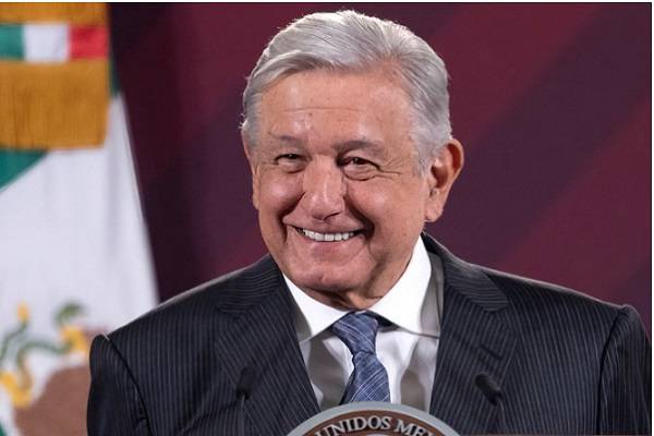 México goza de estabilidad financiera y política, AMLO enlista datos duros