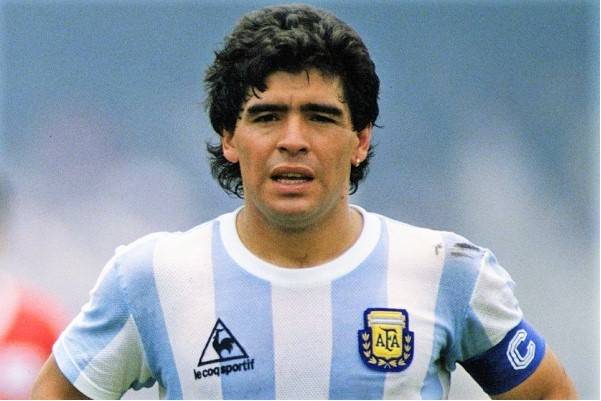 Acusan a 8 de homicidio simple con dolo eventual en muerte de Maradona