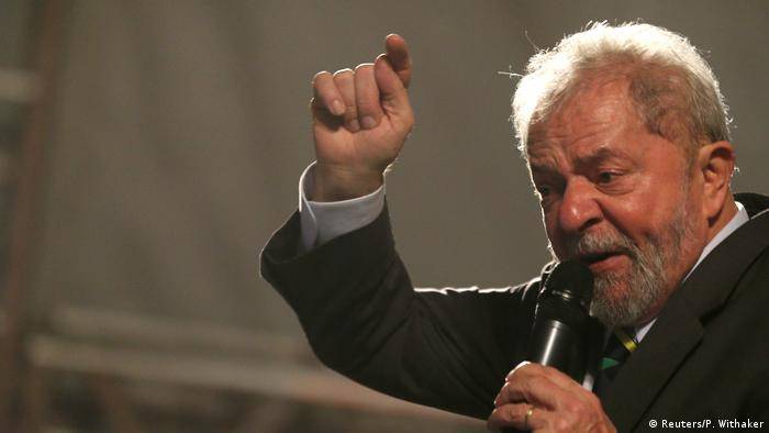 “Es una vergüenza”; Lula se suma a petición de liberar a Julian Assange