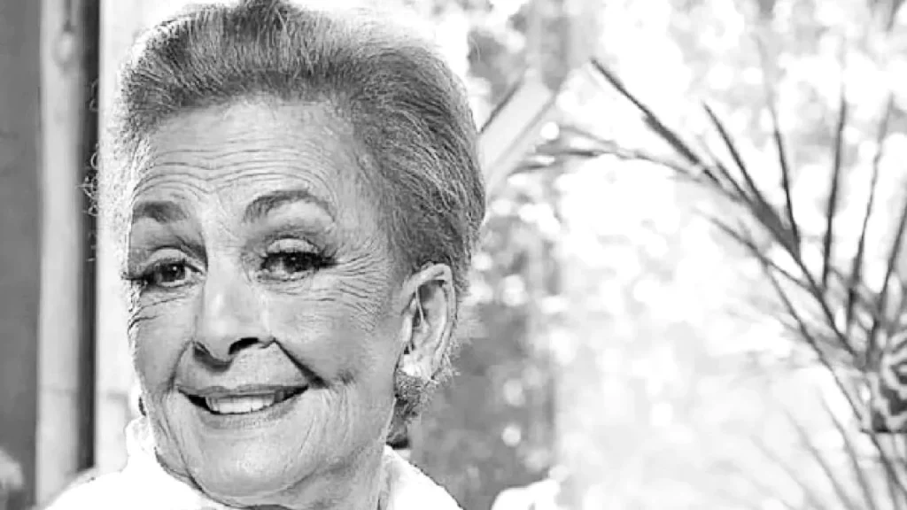 La famosa conductora de televisión, Talina Fernández falleció a la edad de 78 años tras ser internada en el Hospital Español.