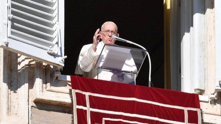 Papa Francisco ingresa a hospital en Roma; esto se sabe de su estado de salud