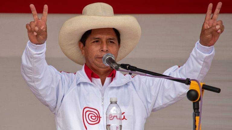 Jurista asegura que Pedro Castillo sigue siendo presidente de Perú