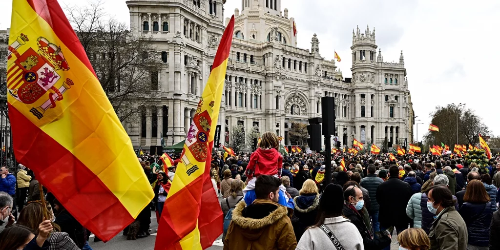 Derecha española no obtiene el triunfo “aplastante” en las parlamentarias