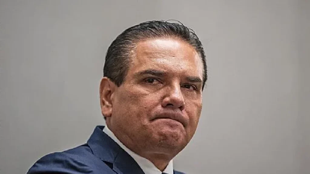 El perredista, Silvano Aureloes habría realizado un presunto desvío de fondos durante su gestión como Gobernador de Michoacán. 