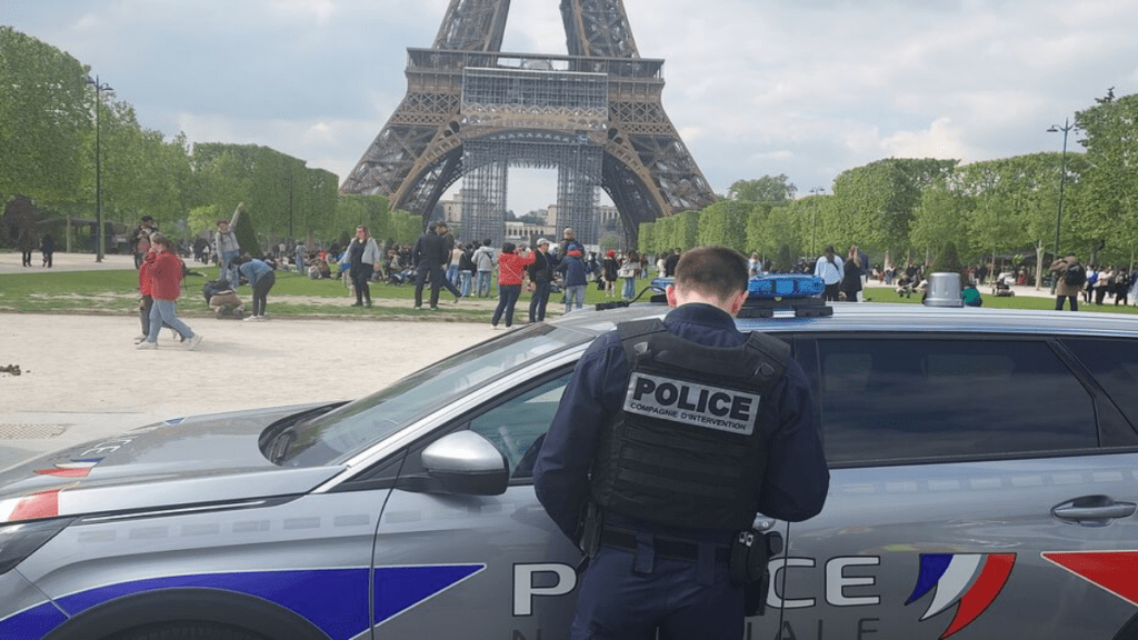 La Fiscalía de París informó que dos de los cinco implicados en la violación grupal de la mujer de 27 años ya se encuentran detenidos.