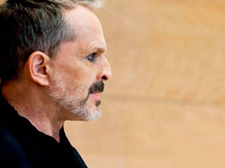 FGJEM confirma denuncia de Miguel Bose por robo de su casa
