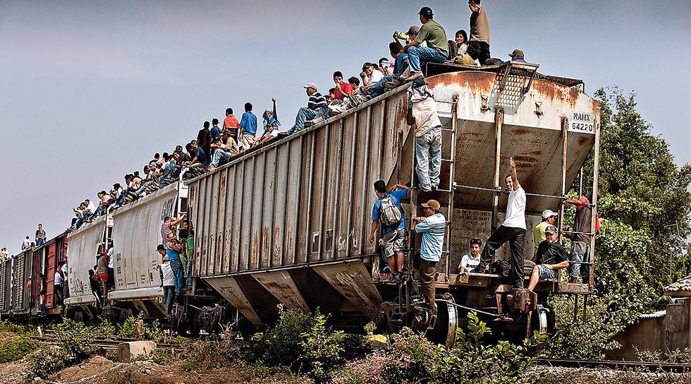 Suspenden servicio de 60 trenes por alto flujo de migrantes para abordarlos
