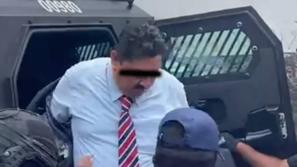 El fiscal de Morelos, Uriel Carmona Gándara, enfrentó nuevas imputaciones en su contra durante una audiencia virtual que se llevó a cabo en los juzgados del penal de Atlacholoaya en Morelos. 
