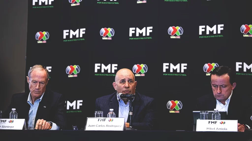 La revista Proceso dio a conocer un plan en el que la FMF estaría por irse contra los críticos de la Liga Mx y la Selección con censura contra ellos.