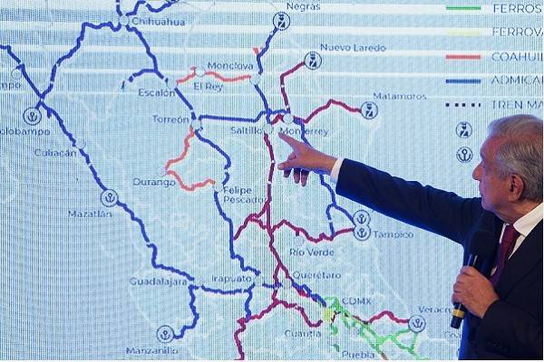 El presidente AMLO habló sobre el decreto para usar más de 18 mil kilómetros de vías férreas para trenes de pasajeros, firmado el pasado 20 de noviembre