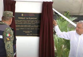 AMLO inaugura parque “La Plancha” en Yucatán