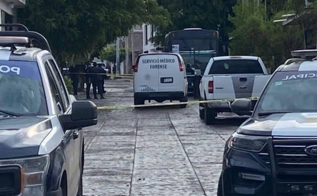 Emboscan a policías en Querétaro, hay muertos y heridos