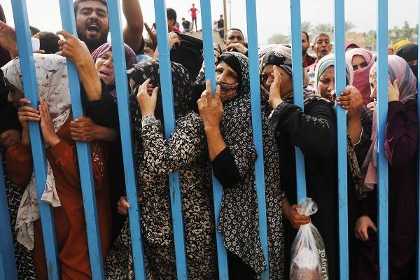 Gaza: Gente “desesperada, hambrienta y aterrorizada”, dijo el responsable de Agencia de Naciones Unidas para Refugiados de Palestina en Oriente Próximo