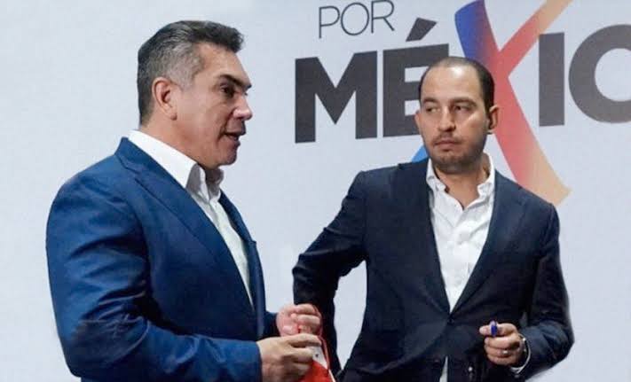 Marko Cortés exhibe acuerdos del PRIAN para repartirse cargos