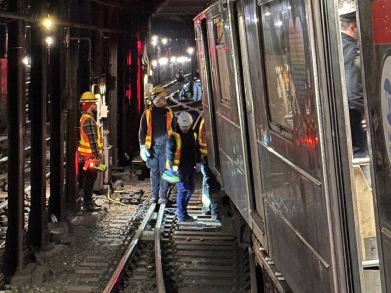 Choque de trenes en Nueva York deja 24 personas heridas RegeneraciónMX