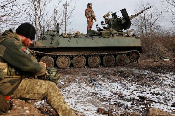 Además del apoyo a Ucrania la Unión Europea moderniza y amplía su industria de defensa, para reponer las reservas estratégicas de los países del bloque